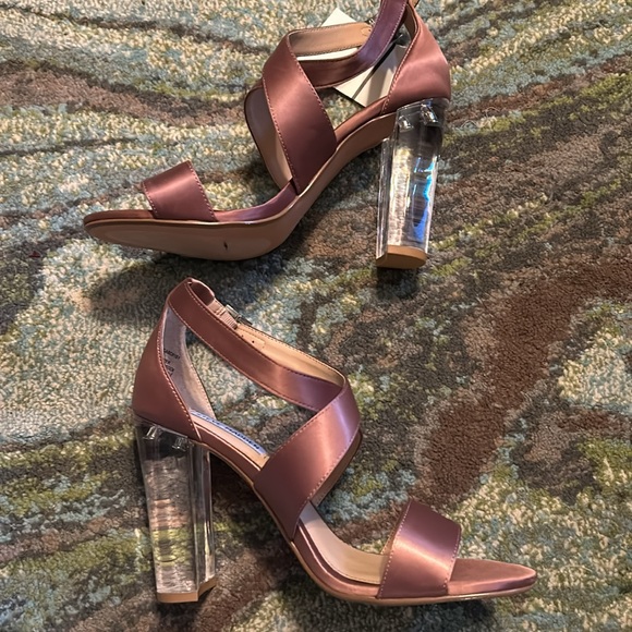 Steve Madden Clear Heel Pink Strappy Open Toe - Picture 7 of 9